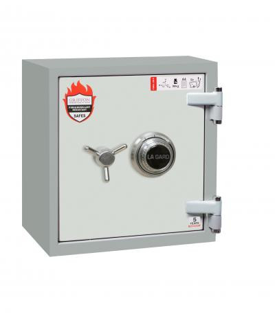 Griffon F30CLI-70C mechanikus tűzálló páncélszekrény belső trezorral