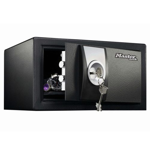 Master Lock X031 kulcsos széf